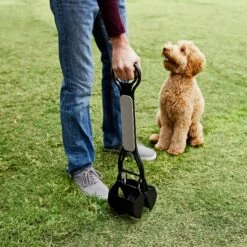 Frisco Spring Action Scooper -The Pet Haven Shop 227478 PT2. AC SS1800 V1639615016