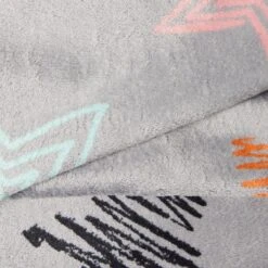 Frisco Plush Cat & Dog Throw Blanket -The Pet Haven Shop 816702 PT4. AC SS1800 V1701117014